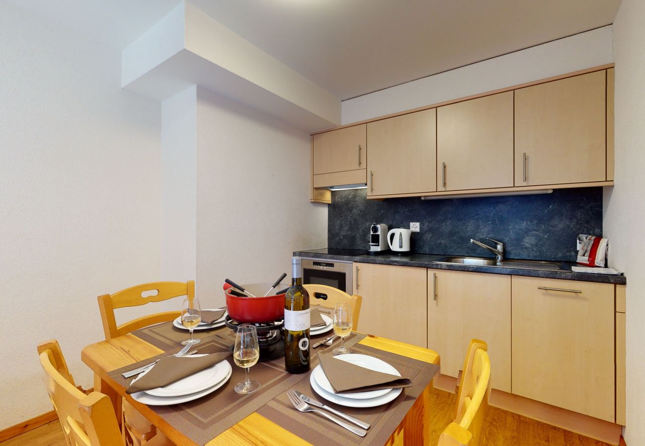 Apartment in Haute-Nendaz - Pracondu 1 406 - OUTDOOR & FUN  apartment 4 pers