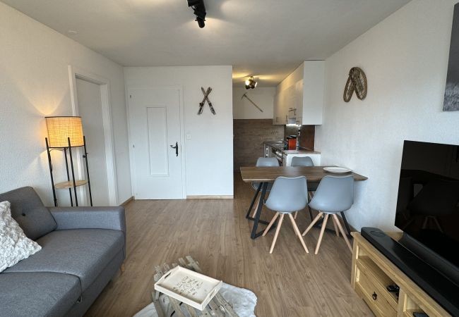 Living/dining room apartment E 022 in Veysonnaz, Switzerland