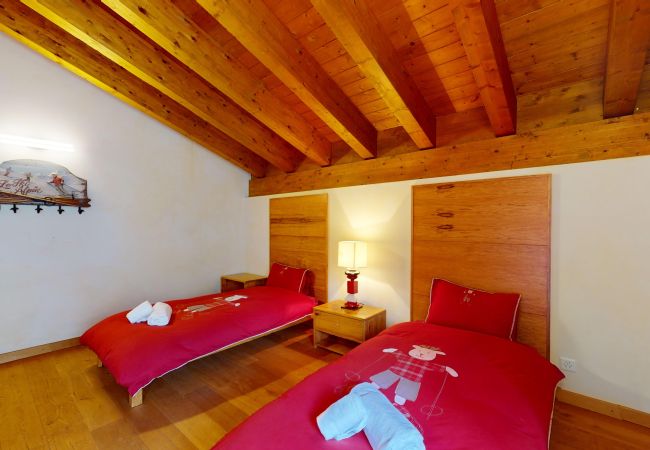 Chalet in Haute-Nendaz - Axaari - VIEW & SUNNY chalet 10 pers Chalet in Haute-Nendaz - Axaari - VIEW & SUNNY chalet 10 pers