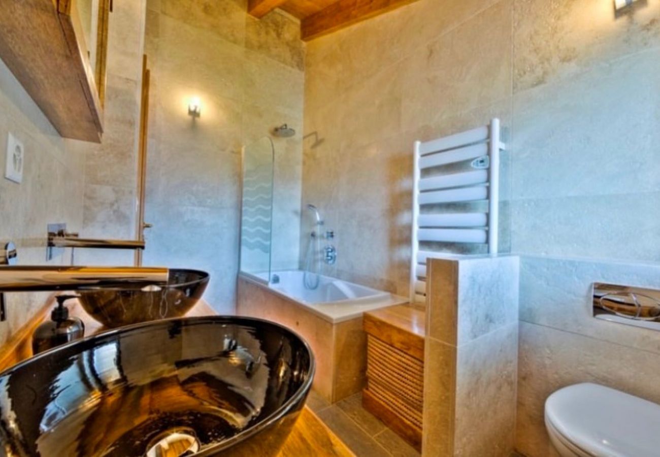 Chalet in Haute-Nendaz - Axaari - VIEW & SWIMMING POOL chalet 10 pers