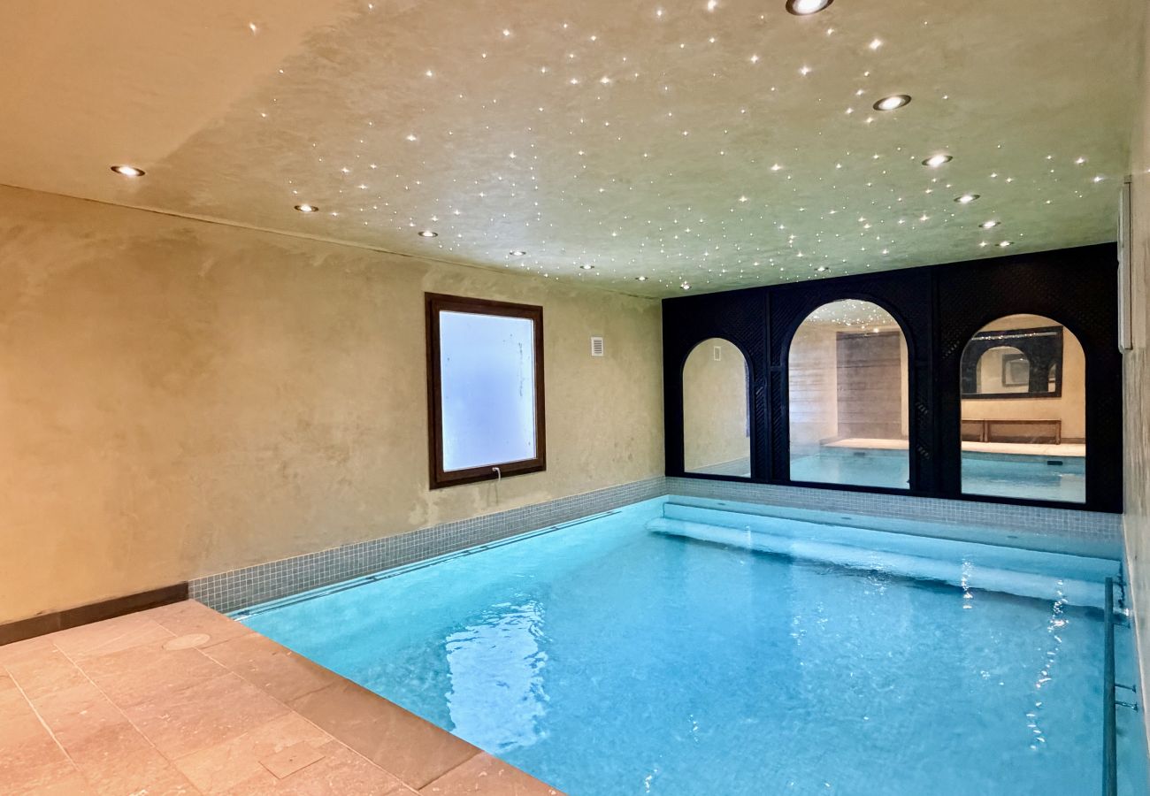 Swimming pool Chalet Axaari in Haute-Nendaz, Switzerland