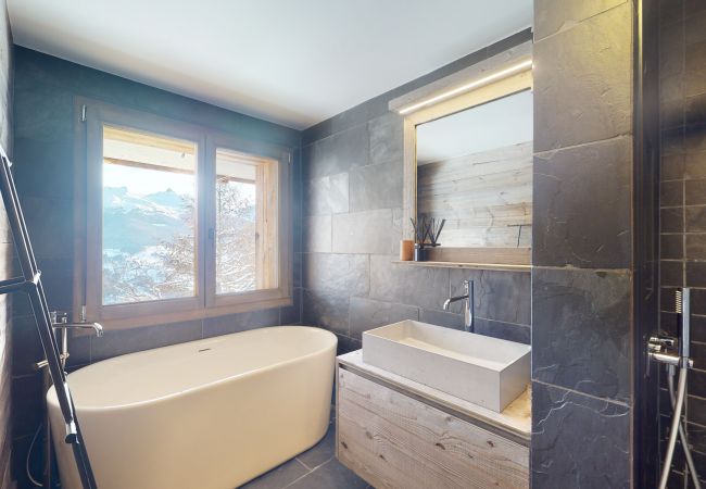 Chalet in Vex - Ecureuil noir COSY & QUIET chalet 10 personnes Chalet in Vex - Ecureuil noir COSY & QUIET chalet 10 personnes