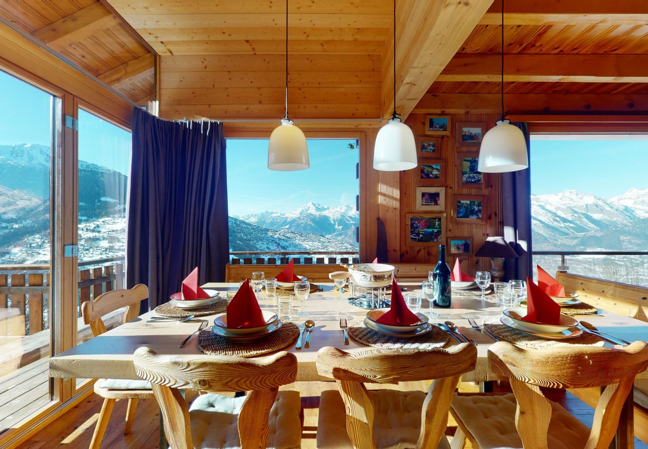 Dining room Chalet Tschoueilles 005 in Veysonnaz in Switzerland