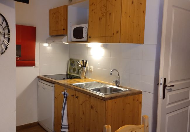 Kitchen Apartment Hameau 2 006 in Orelle, France