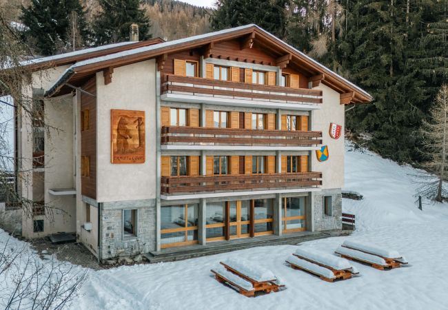 Chalet in Les Agettes - Chalet de l'Ours