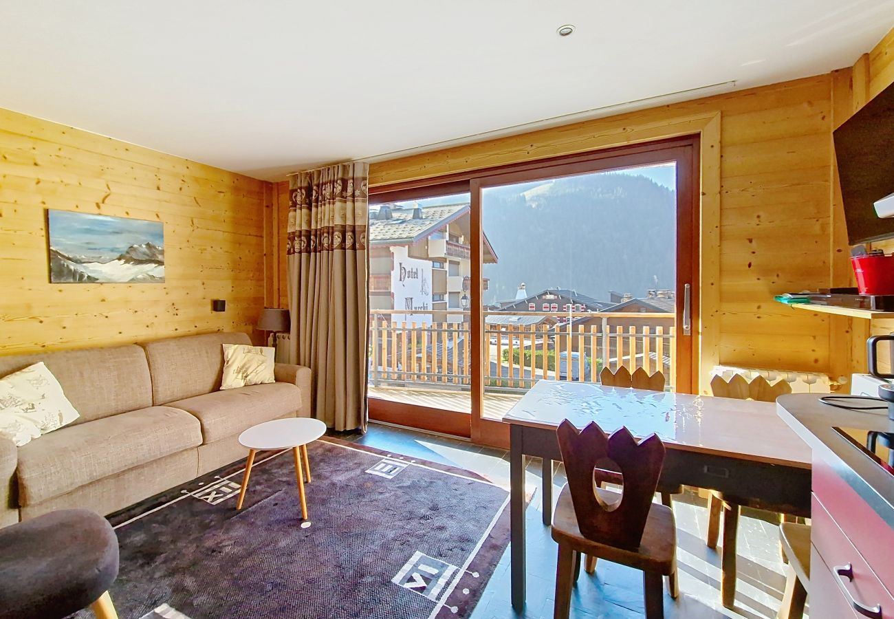 Living room Ambrunes 7 - centre 