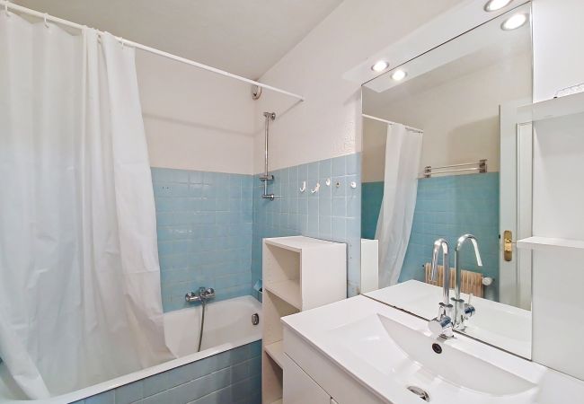 Apartment in Châtel - Castel des Neiges CSA4 CENTRE & VIEW  6 Pers. Apartment in Châtel - Castel des Neiges CSA4 CENTRE & VIEW  6 Pers.