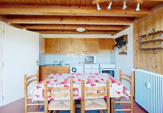 Apartment in Châtel - Castel des Neiges CSA7 CENTRE & VIEW  6 Pers. Apartment in Châtel - Castel des Neiges CSA7 CENTRE & VIEW  6 Pers.