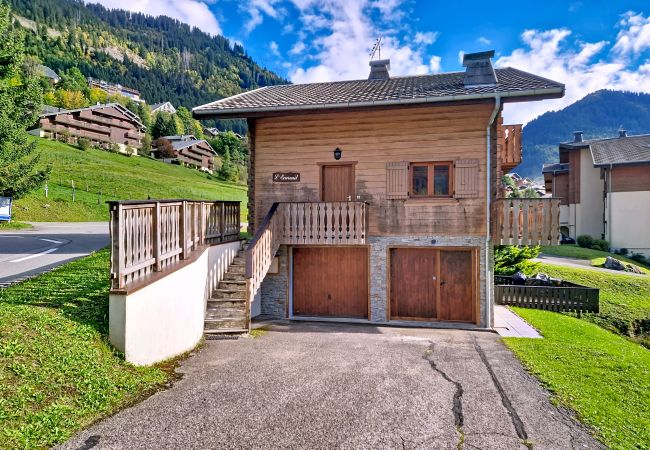 Chalet in Châtel - Chalet Ecureuil ECR CHARMING & NATURE 5 Pers.