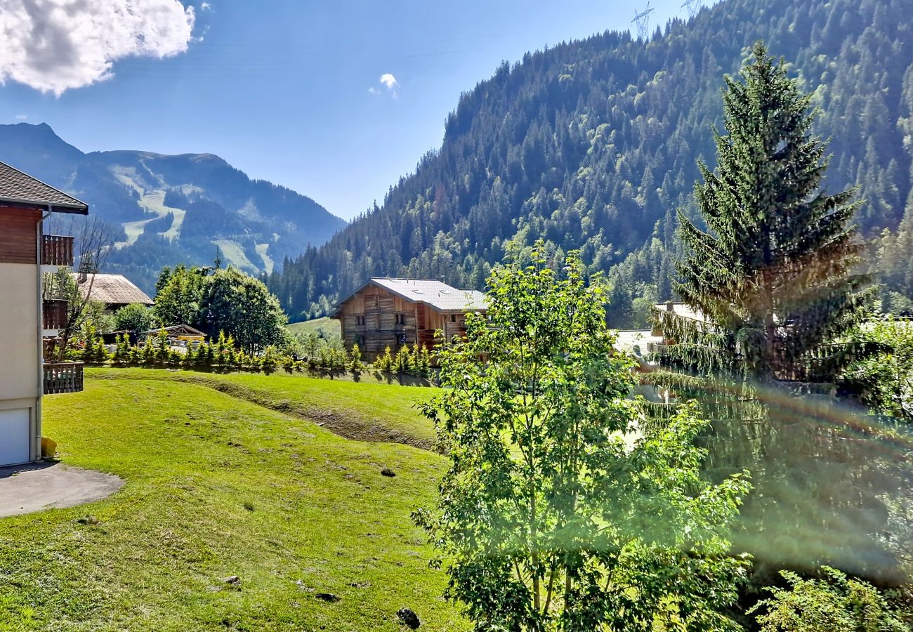 Chalet in Châtel - Chalet Ecureuil ECR CHARMING & NATURE 5 Pers.