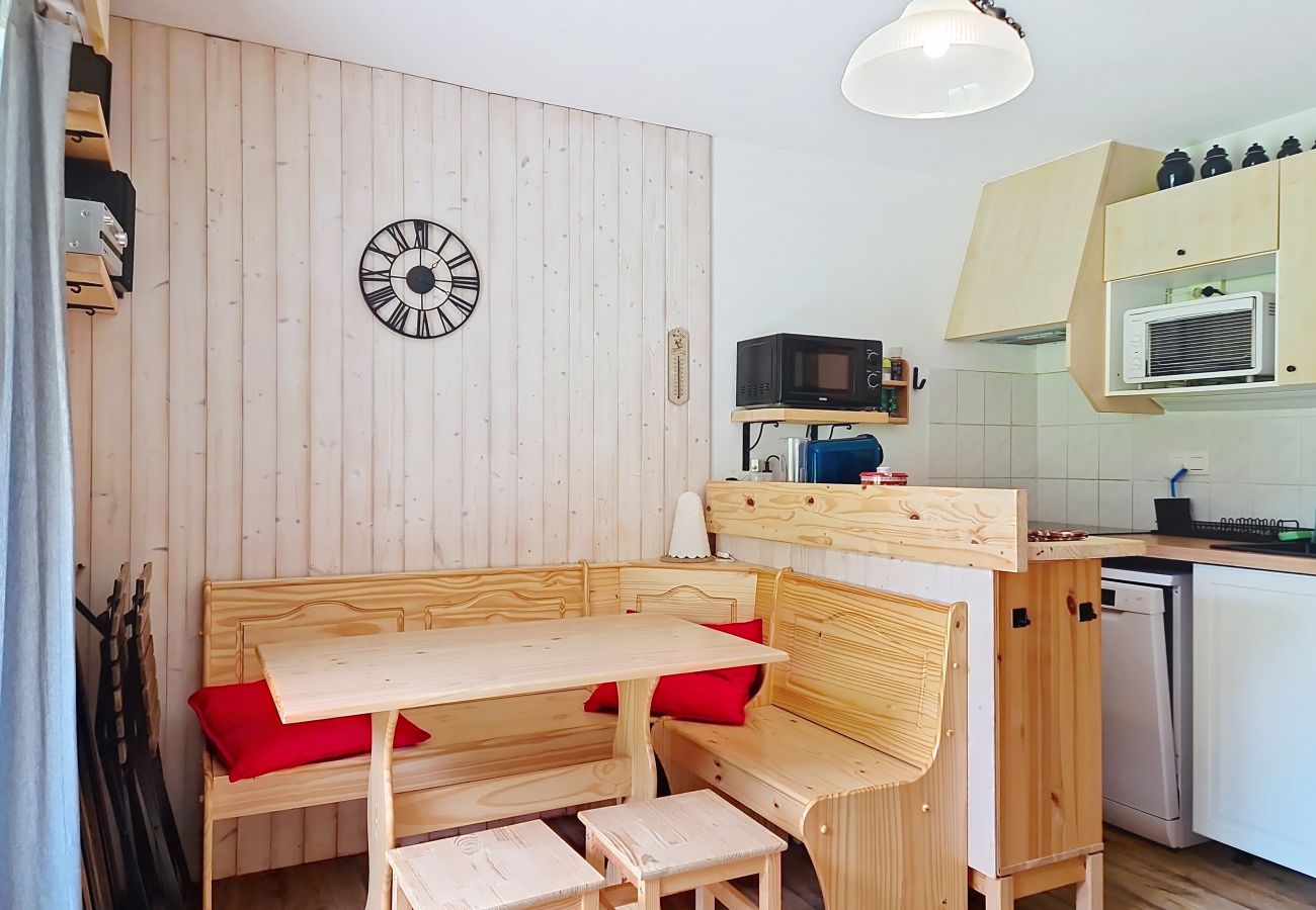 Dining room with equiped kitchen