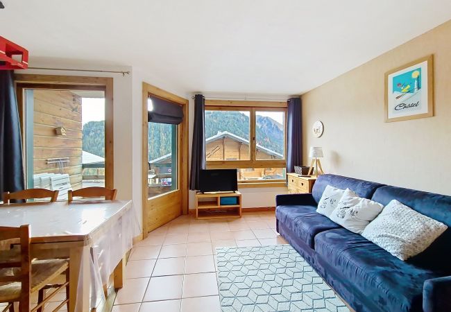 in Châtel - TARTIFLES TF11 NATURE & MOUNTAIN 4 Pers. Living room Tartiffles 11
