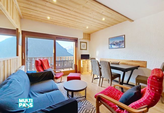 Living room Tavaillons 44 - centre Châtel