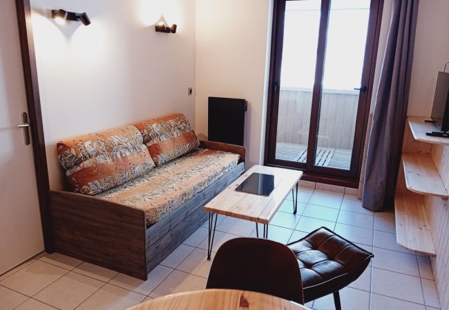 Apartment in Val Cenis - Terrasses F 002 - PARC NAT. VANOISE appart. 4 pers Apartment in Val Cenis - Terrasses F 002 - PARC NAT. VANOISE appart. 4 pers