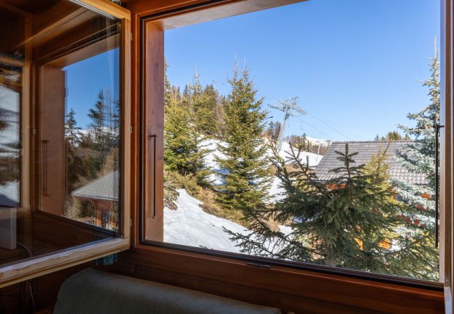 Chalet in Thyon-Les Collons - Esperanza SKI IN & SKI OUT chalet  8 pers Chalet in Thyon-Les Collons - Esperanza SKI IN & SKI OUT chalet  8 pers