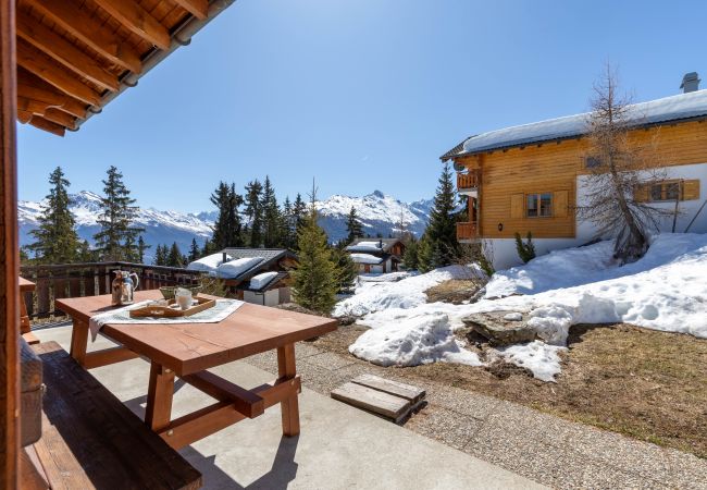 Chalet in Thyon-Les Collons - Esperanza SKI IN & SKI OUT chalet  8 pers Chalet in Thyon-Les Collons - Esperanza SKI IN & SKI OUT chalet  8 pers