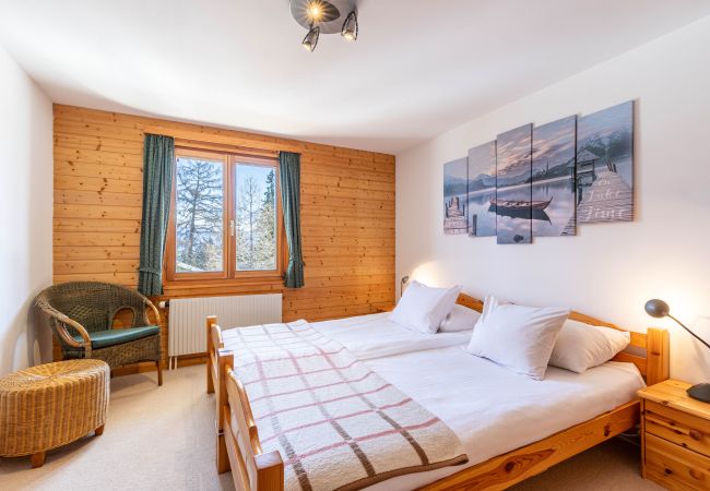 Chalet in Thyon-Les Collons - Esperanza SKI IN & SKI OUT chalet  8 pers Chalet in Thyon-Les Collons - Esperanza SKI IN & SKI OUT chalet  8 pers