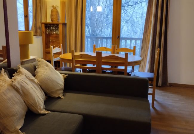 Apartment in Orelle - Hameau 3 106- SPA & PISCINE appartement 6 pers